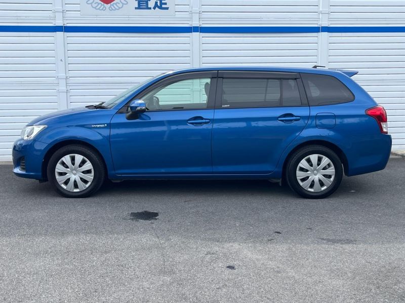 2013 Toyota Corolla Fielder DAA-NKE165G (UW-6a812ac142a16)[21]