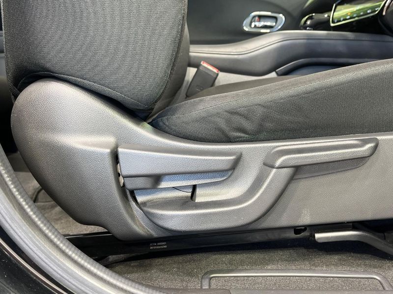 2014 Honda Vezel DAA-RU3 (UW-6a812ade7c3d6)[22]