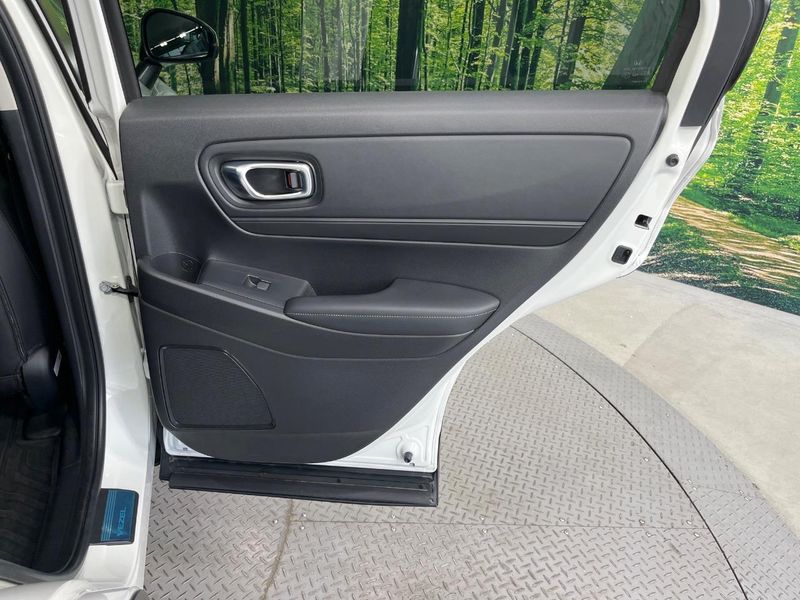 2024 Honda Vezel 6AA-RV5 (UW-6a812aed86dd7)[26]