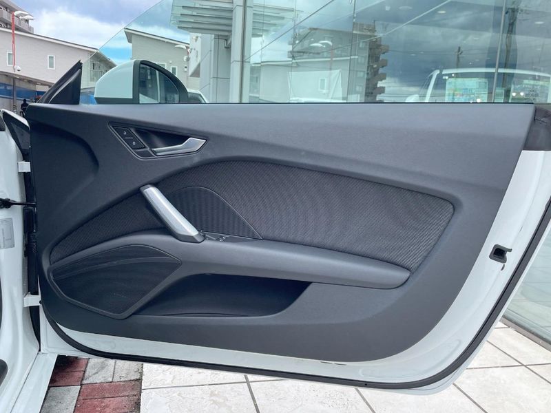 2015 Audi TT Coupe ABA-FVCHH (UW-6a812b2115e89)[23]