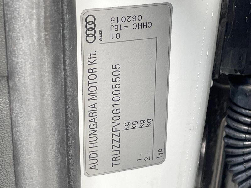 2015 Audi TT Coupe ABA-FVCHH (UW-6a812b2115e89)[1]