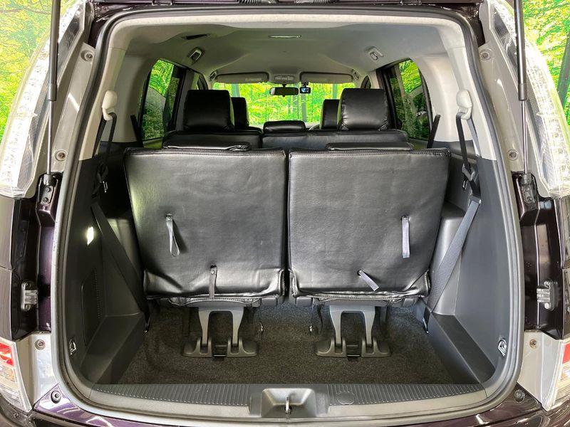 2013 Toyota Isis DBA-ZGM15W (UW-6a812b57e4103)[23]