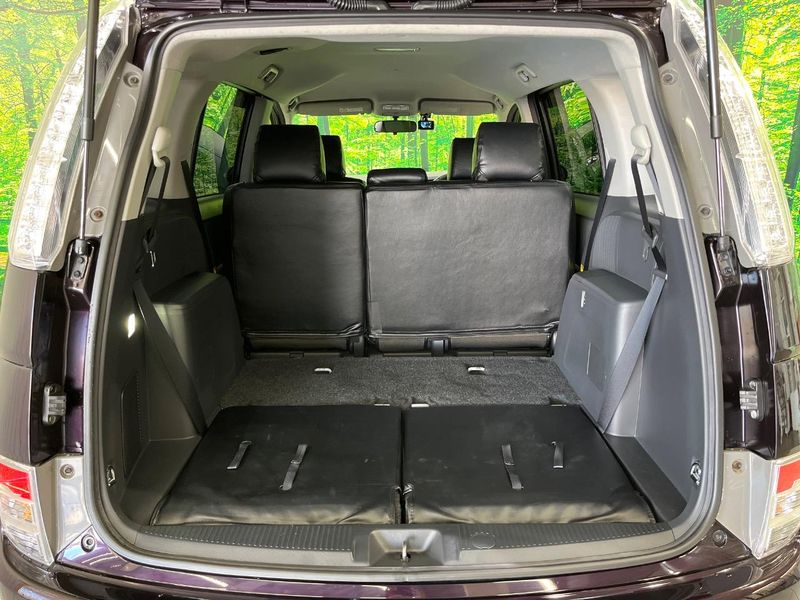 2013 Toyota Isis DBA-ZGM15W (UW-6a812b57e4103)[24]