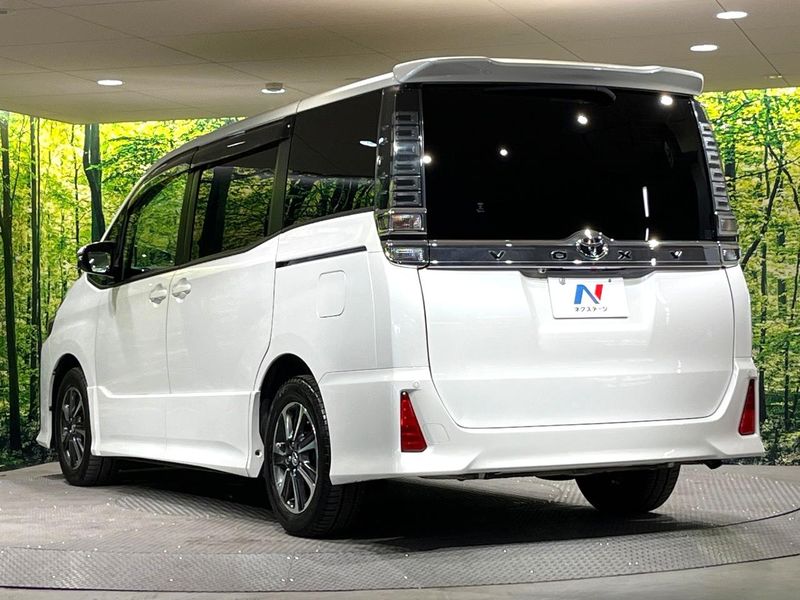 2017 Toyota Voxy DBA-ZRR80W (UW-6a812b61386ac)[6]