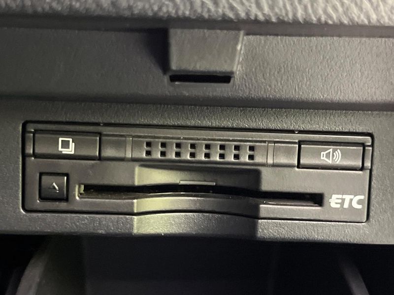 2015 Toyota Alphard DBA-AGH30W (UW-6a8279931a235)[8]
