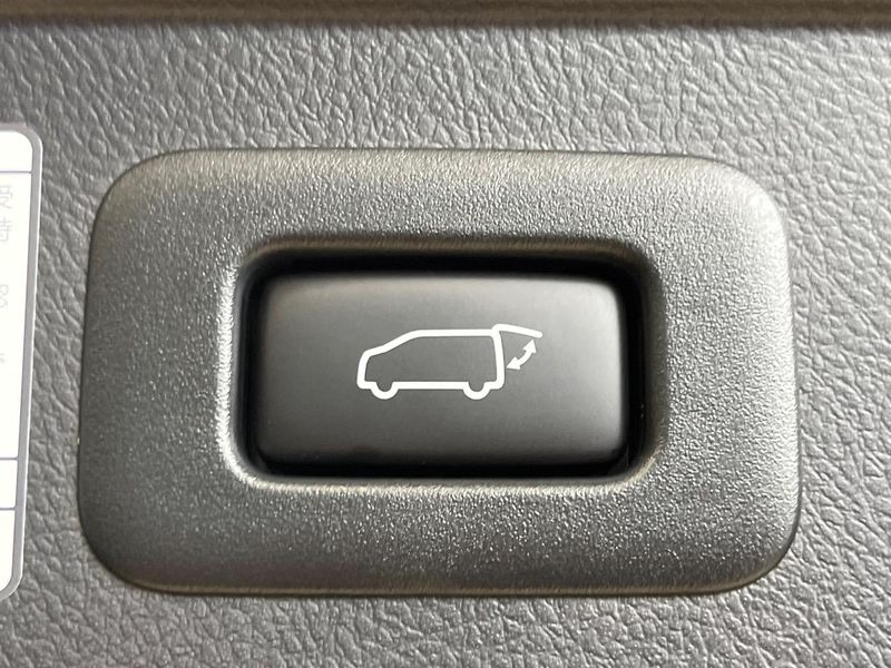 2020 Toyota Alphard 3BA-AGH30W (UW-6a82799cc91bc)[28]