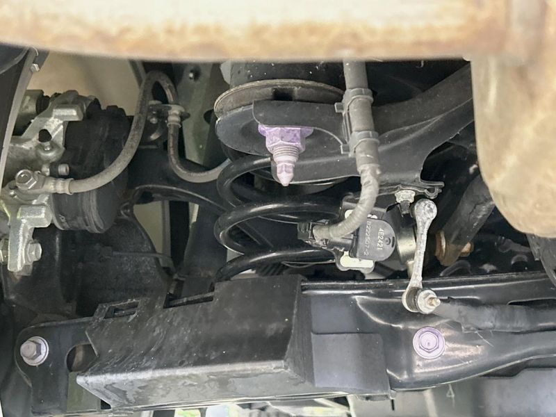 2024 Toyota Harrier Hybrid 6AA-AXUH80 (UW-6a8279ca47132)[23]