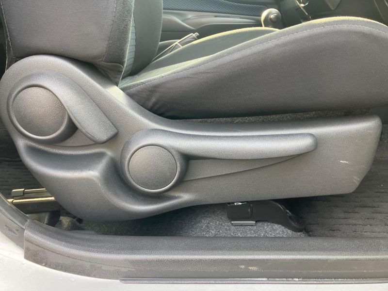 2013 Nissan Note DBA-E12 (UW-6a827a272c822)[12]