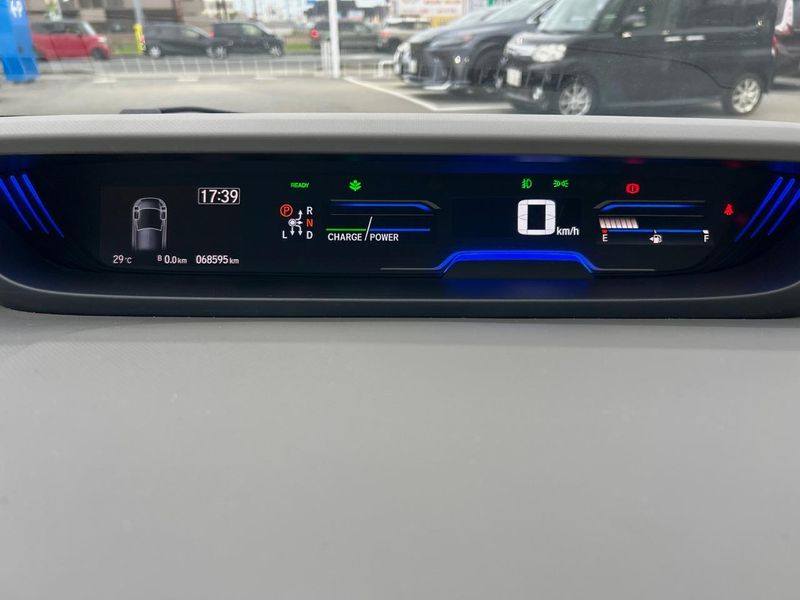 2018 Honda Freed hybrid DAA-GB7 (UW-6a827a3e265c8)[26]