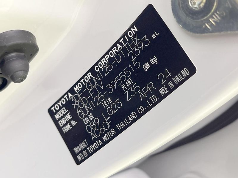 2024 Toyota Hilux 3DF-GUN125 (UW-6a827a79356f0)[1]