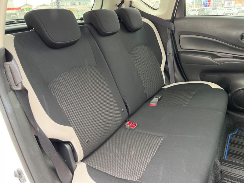2017 Nissan Note DAA-HE12 (UW-6a827a85e63a6)[22]