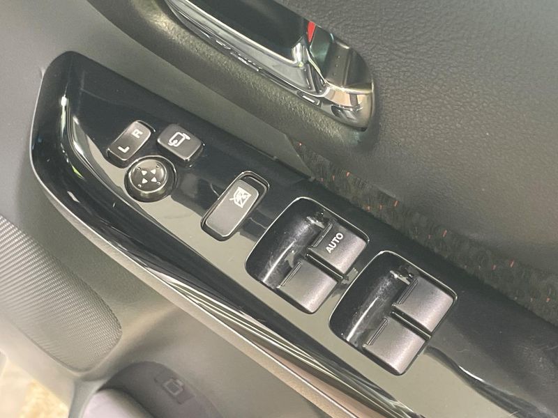 2016 Suzuki Spacia Custom DAA-MK42S (UW-6a827ba4a5134)[29]