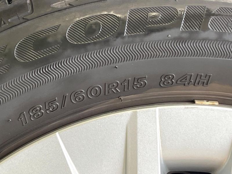 2020 Toyota Yaris 5BA-MXPA10 (UW-6a827be56fe86)[16]