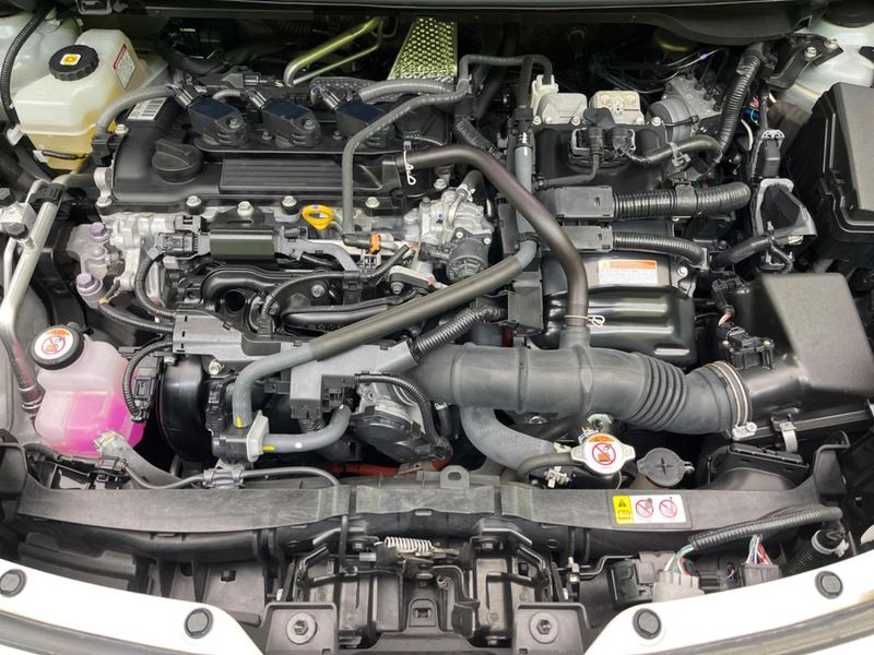 2021 Toyota Yaris Cross 6AA-MXPJ10 (UW-6a827bed7c871)[4]