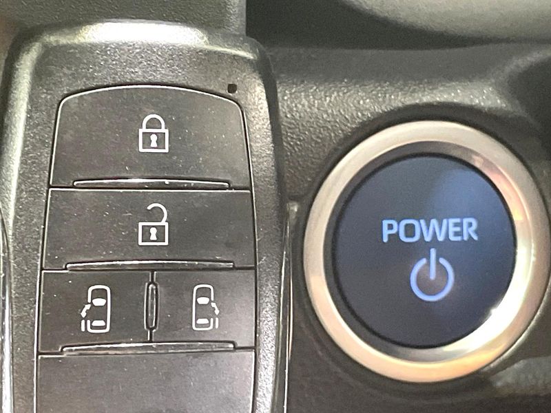 2023 Toyota Sienta 6AA-MXPL10G (UW-6a827bfc96139)[27]