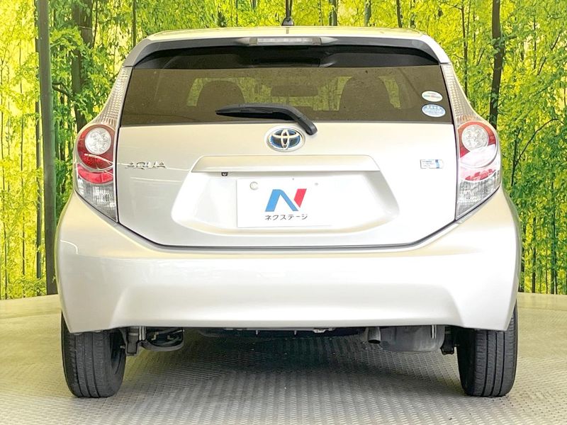 2012 Toyota Aqua DAA-NHP10 (UW-6a827c2ab912b)[16]