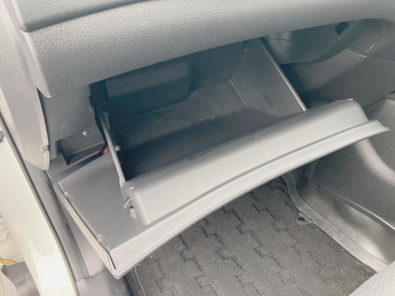 2017 Nissan X-Trail DBA-NT32 (UW-6a827c41ca4a6)[16]