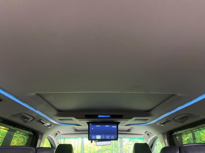 2020 Toyota Alphard 3BA-AGH30W (UW-6a83cb3bad2ec)[17]