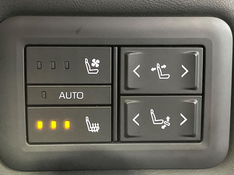 2024 Toyota Alphard 3BA-AGH40W (UW-6a83cb4a4f9c0)[21]