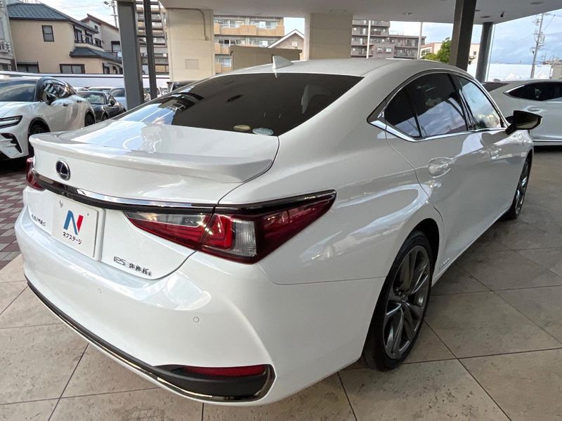 2019 Lexus ES 6AA-AXZH10 (UW-6a83cb73e7467)[21]