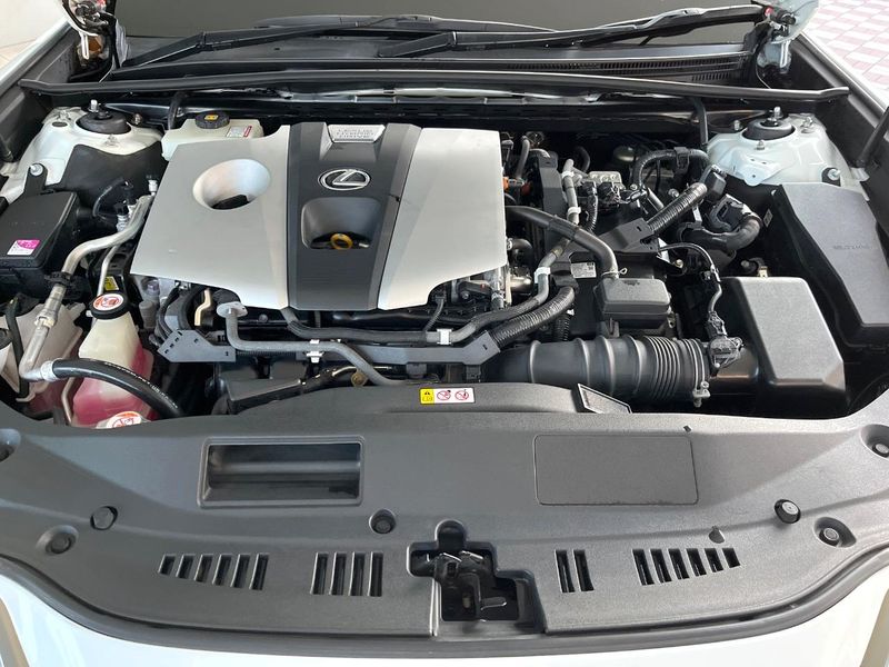 2019 Lexus ES 6AA-AXZH10 (UW-6a83cb73e7467)[4]