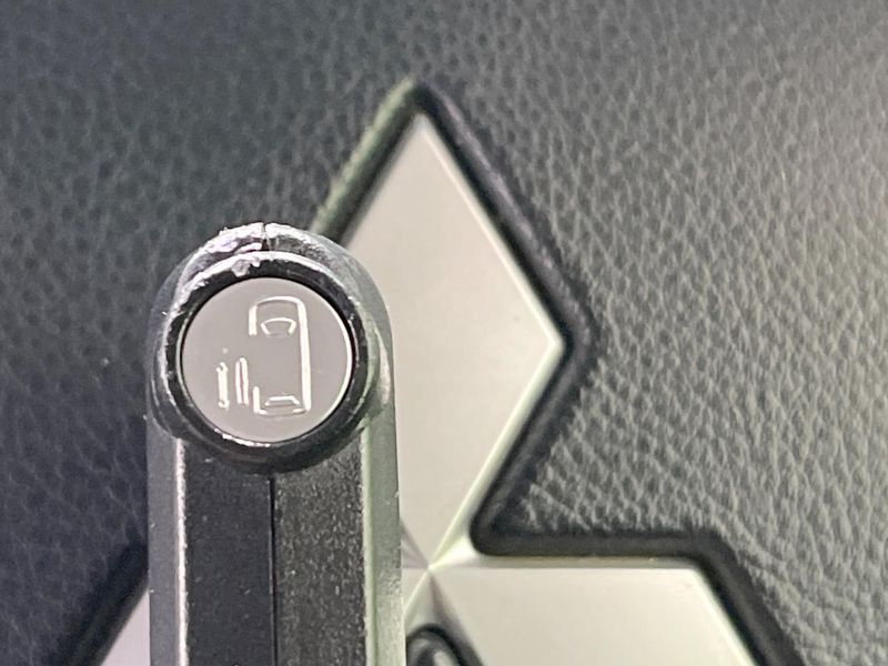 2018 Mitsubishi Delica D:5 LDA-CV1W (UW-6a83cbb39fec7)[26]