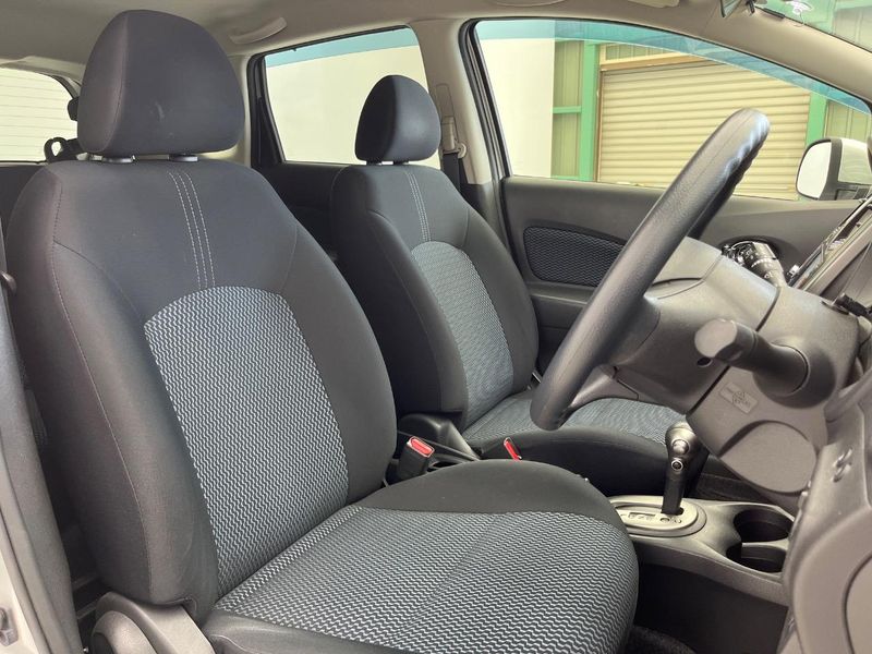 2013 Nissan Note DBA-E12 (UW-6a83cbcac157e)[4]