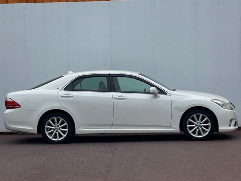 2011 Toyota Crown DBA-GRS200 (UW-6a83cc0c08c36)[13]