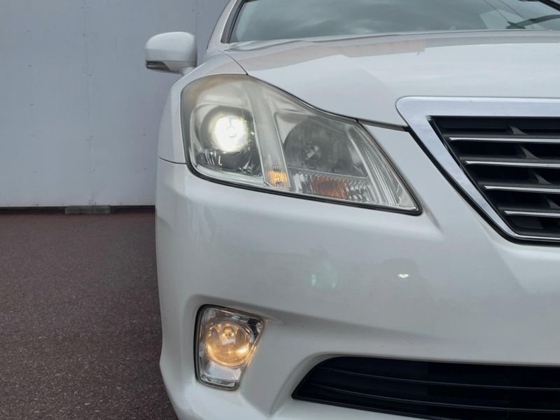 2011 Toyota Crown DBA-GRS200 (UW-6a83cc0c08c36)[10]