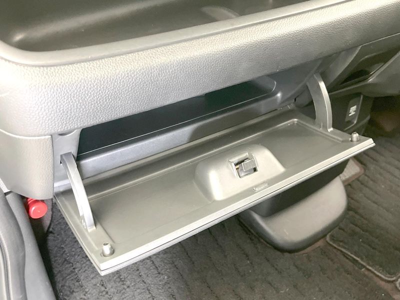 2017 Honda N-BOX CUSTOM DBA-JF3 (UW-6a83cc6f52dc9)[4]