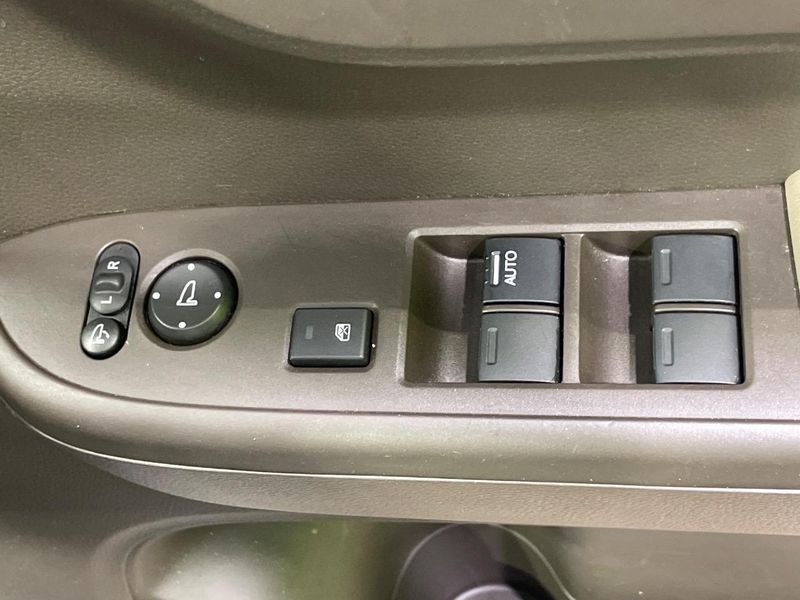 2022 Honda N-WGN 6BA-JH3 (UW-6a83cc9e7082a)[5]