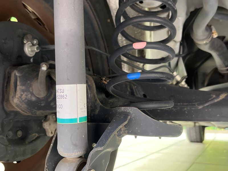 2017 Daihatsu Mira Cocoa DBA-L675S (UW-6a83ccc858523)[26]