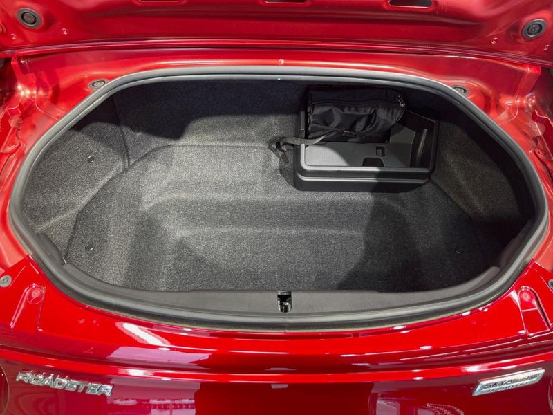 2018 Mazda Roadster RF DBA-NDERC (UW-6a83cdd108e10)[18]