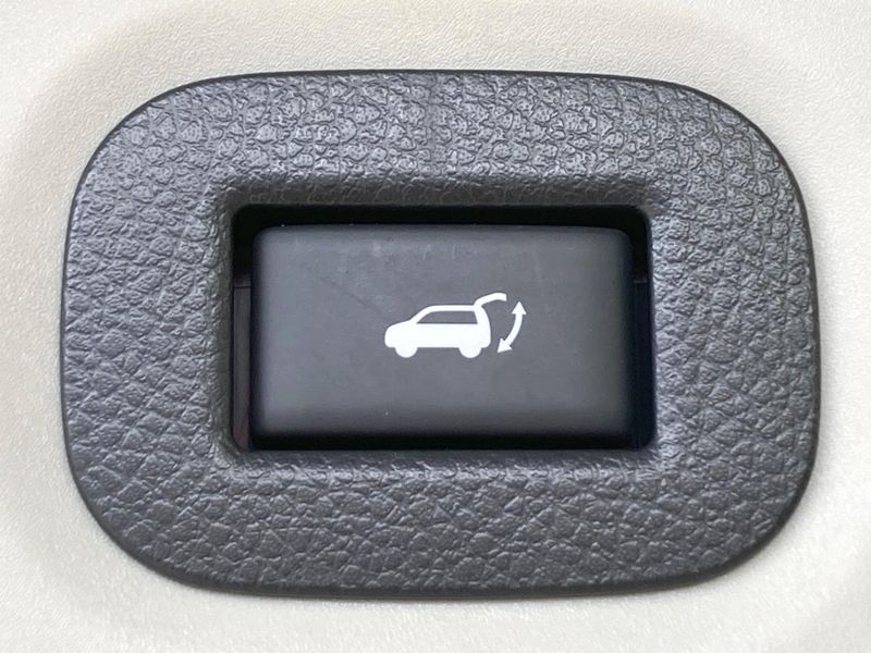 2018 Nissan X-Trail DBA-NT32 (UW-6a83cdf1205ae)[26]