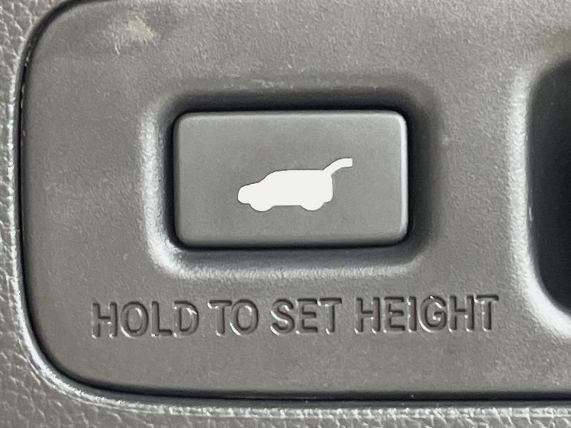 2022 Honda Vezel 6AA-RV5 (UW-6a83ce0f4db52)[18]