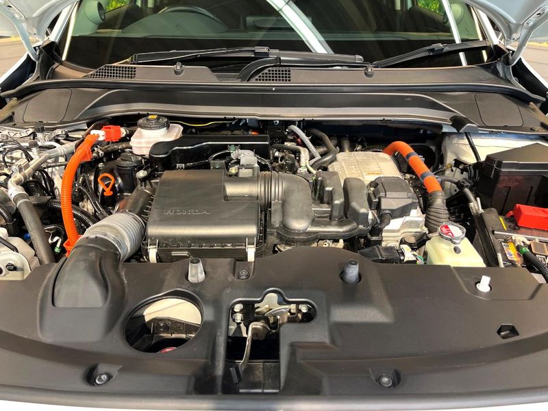 2024 Honda Vezel 6AA-RV5 (UW-6a83ce1439638)[4]