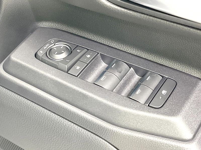 2025 Toyota Land Cruiser 250 3BA-TRJ250W (UW-6a83ce474104e)[17]