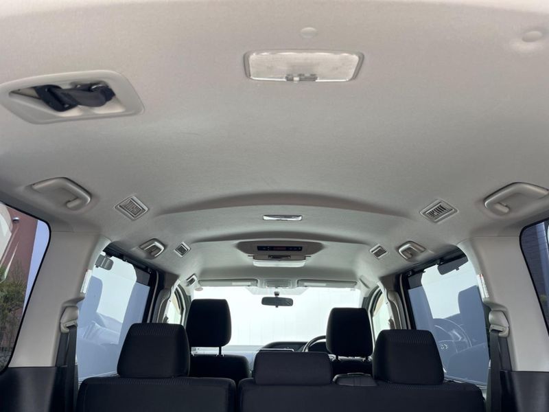 2015 Toyota Noah DBA-ZRR80G (UW-6a83ce8279f7f)[28]