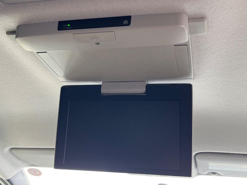 2015 Toyota Noah DBA-ZRR80G (UW-6a83ce8279f7f)[24]