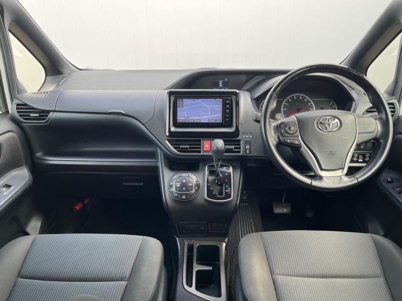 2015 Toyota Noah DBA-ZRR80G (UW-6a83ce8279f7f)[22]