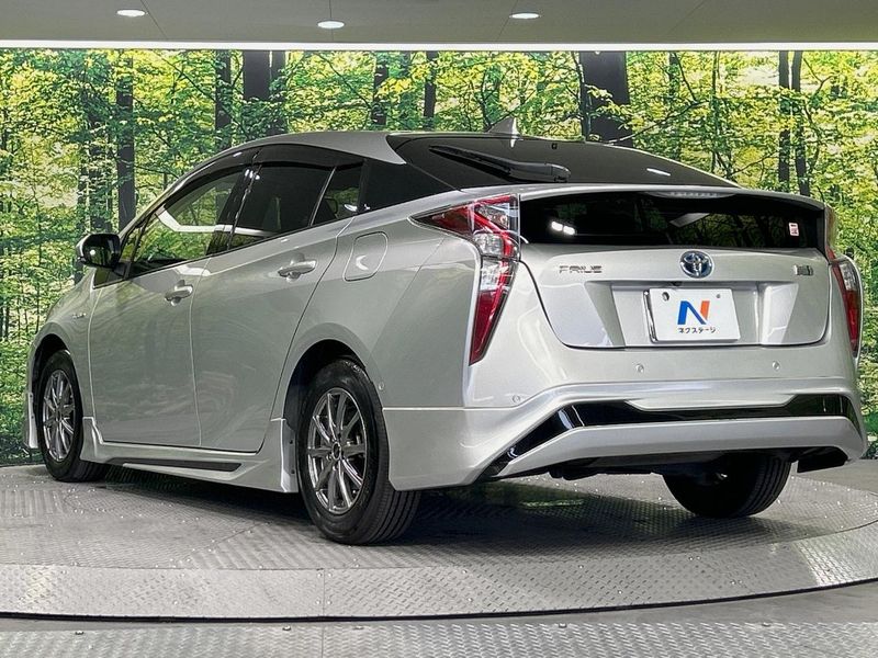 2018 Toyota Prius DAA-ZVW50 (UW-6a83cea877614)[20]