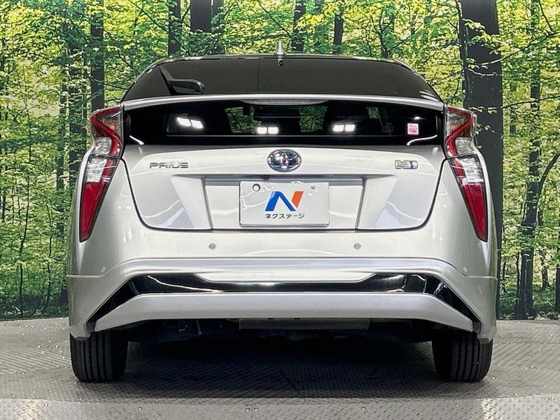 2018 Toyota Prius DAA-ZVW50 (UW-6a83cea877614)[19]
