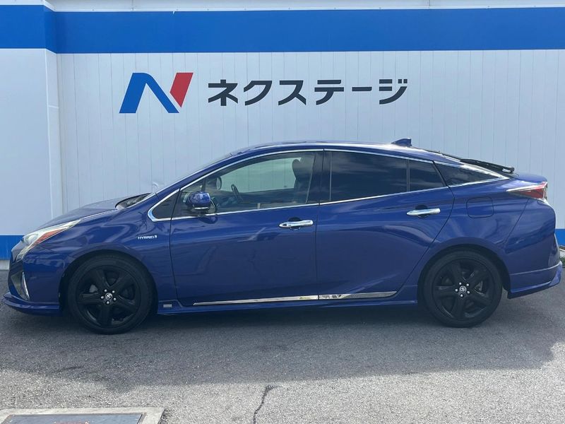 2016 Toyota Prius DAA-ZVW50 (UW-6a83cea8e30a9)[19]