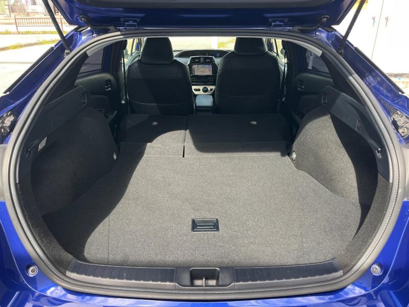 2016 Toyota Prius DAA-ZVW50 (UW-6a83cea8e30a9)[28]