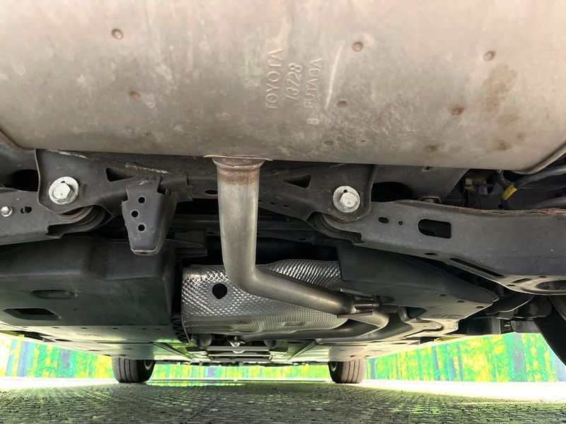 2016 Toyota Prius DAA-ZVW51 (UW-6a83ceb32972c)[15]