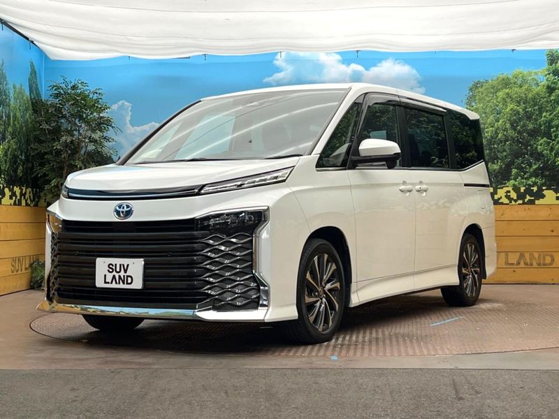 2022 Toyota Voxy 6AA-ZWR90W (UW-6a83cec4e5b34)[14]