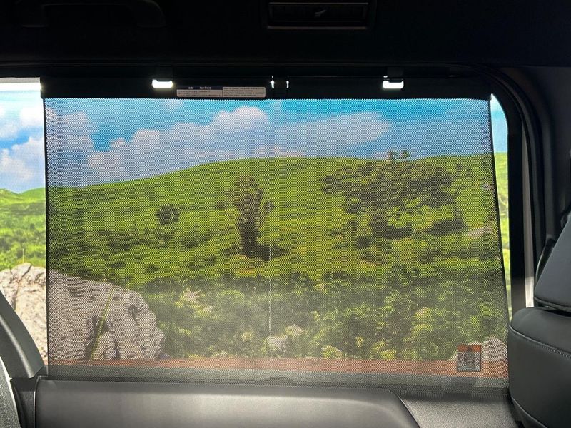 2024 Toyota Voxy 6AA-ZWR90W (UW-6a83cecb0a5b0)[22]