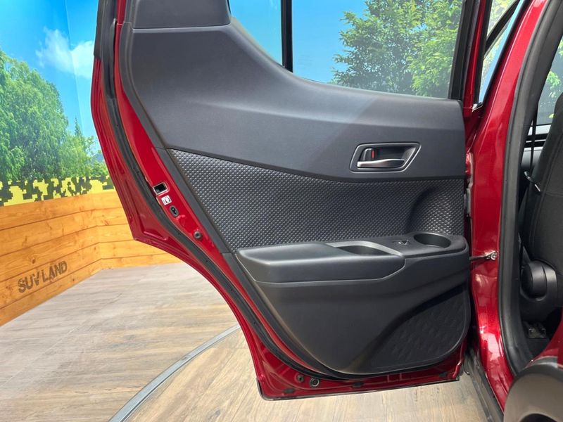 2018 Toyota C-HR DAA-ZYX10 (UW-6a83ced3944f2)[12]
