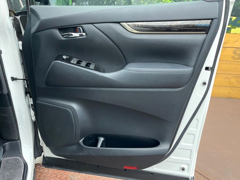 2021 Toyota Alphard 3BA-AGH30W (UW-6a851ce96f855)[27]
