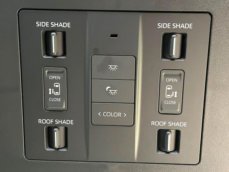 2023 Toyota Alphard 3BA-AGH40W (UW-6a851cec899a2)[8]